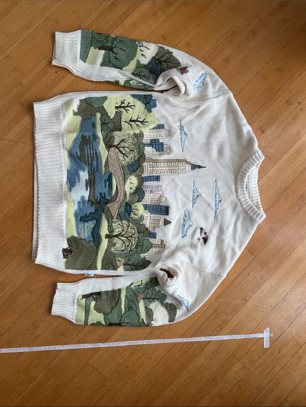 YITAI CENTRAL PARK EMBROIDERY SWEATER UNISEX